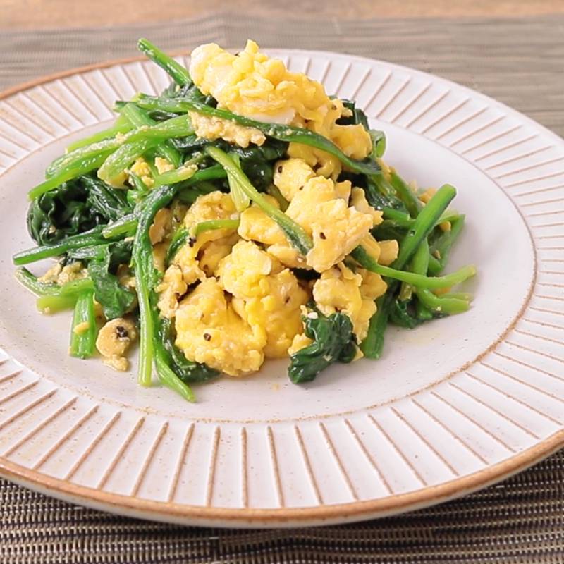 ☆ほうれん草のごま和え☆ cookpad殿堂入りレシピ👑 つくれぽ7900件超え レシピID:1670015 つくりおき➡️冷蔵庫2〜3日材料ほうれん草1束〜2束 塩 ひとつまみ ○すりごま大さじ5 ○みりん大さじ1 ○しょうゆ小さじ2 ○砂糖小さじ1 ○顆粒和風だし小さじ