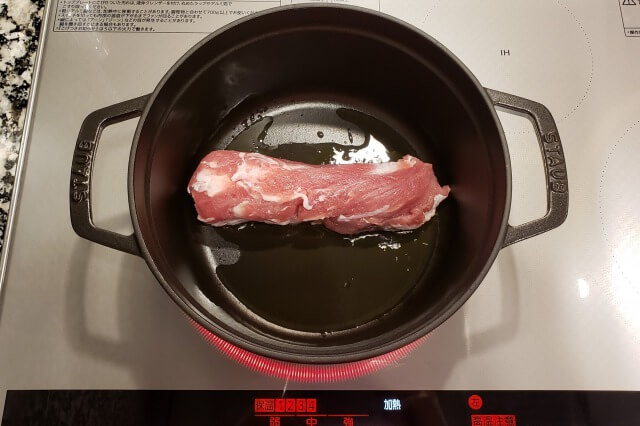 staub鍋で豚肩ロースのポットロースト♪Beautiful Life