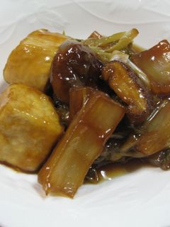 すき焼きは白菜なしでも大丈夫！代用となるものをご紹介！ – シュフーズ