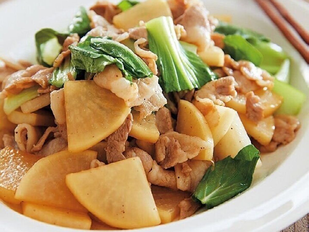 野菜と油揚げのめんつゆ炒め by 大学生の一人暮らしクックパッド簡単おいしいみんなのレシピが392万品