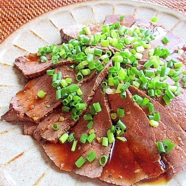 ローストビーフは炊飯器の中に放置で作る！ズボラなあなたにぴったりな簡単レシピとアレンジ料理をご紹介