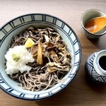 寝覚の床 ねざめのとこ⁡ グルグルうずまき🌀 ⁡ 長野県木曽町にある景勝地で、木曽川中流に花崗岩が削られてできた自然の奇岩群と渓谷美で知られてます。 ⁡ 国の名勝にも指定されており、木曽路を代表する観光 スポットのひとつ！ ⁡ •奇岩と清流花崗岩が長い年月を