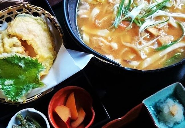 信玄公も愛した味！河口湖周辺の人気ほうとう専門店ガイドJAPANOPIA FUJI +