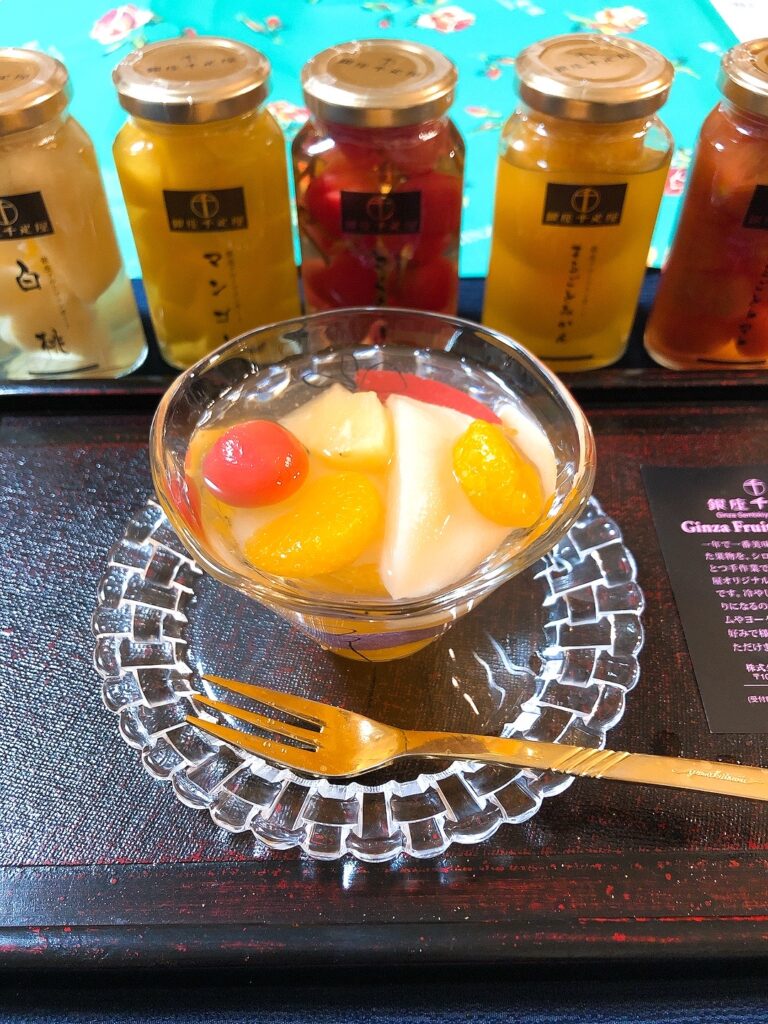 キウイとはっさくのレモンシロップ漬け