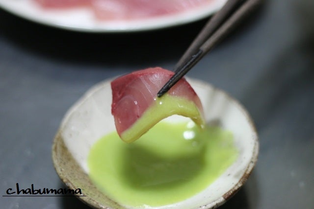 味付け簡単！ めんつゆでぶりの漬け丼