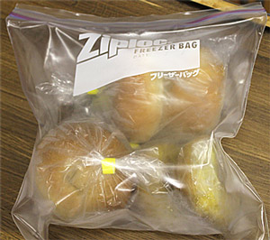 管理栄養士監修 賞味期限切れの「ベーグル」はいつまで大丈夫？傷んだときの特徴や保存方法を解説！サンキュ