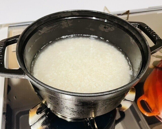 「ル・クルーゼ」と「ストウブ」一体どっちの鍋を選ぶべきなの？徹底比較 – おつまみ音頭