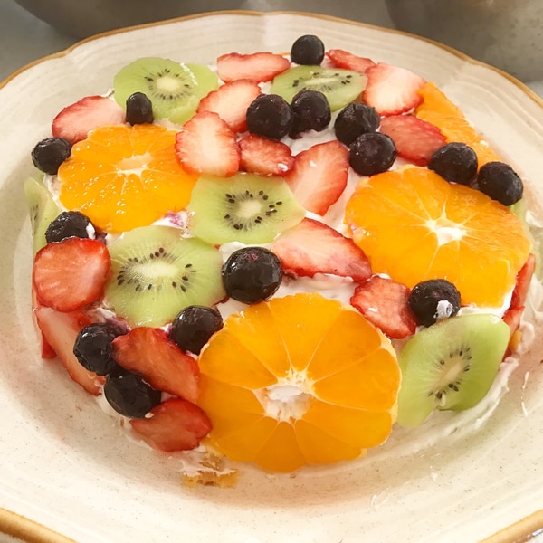 キラキラフルーツレアチーズケーキ