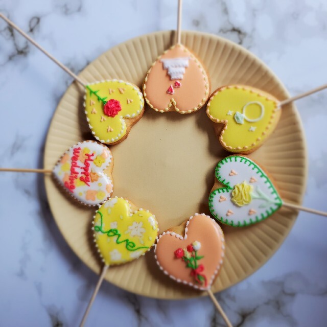 ローラースケート 誕生日セット アイシングクッキー 名入れ 数字 年齢 推し 可愛い 誕生日 プレゼント オーダー 推し活 グッズ 韓国 名入れケーキデコレーション 選べる9色 デビュー記念 -Kitty Sweets - プレゼント＆ギフトのギフトモール