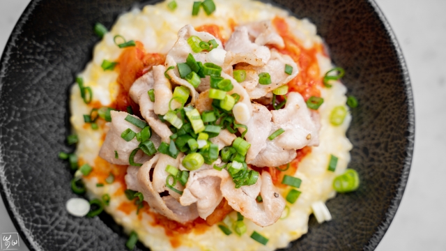 簡単！ 豚キムチの人気レシピ。甘めのふわふわ卵が大正解♡ ごはんにもおつまみにも三越伊勢丹の食メディアFOODIE フーディー