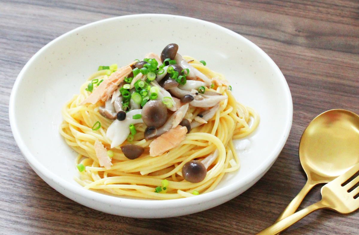 簡単！ヤマキの白だしを使った和風シーフードパスタの作り方・レシピててのズボラ料理