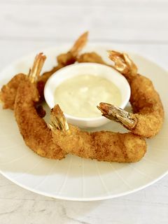 タルタルソースたっぷり 有頭エビフライ