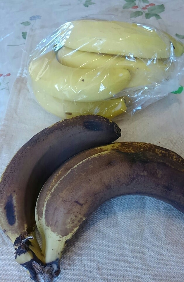 バナナが腐ると臭いや味はどうなる？食中毒になる？冷蔵庫・常温での保存方法を解説 – Onnela オンネラ 暮らしに『楽』を、家族にワクワクを