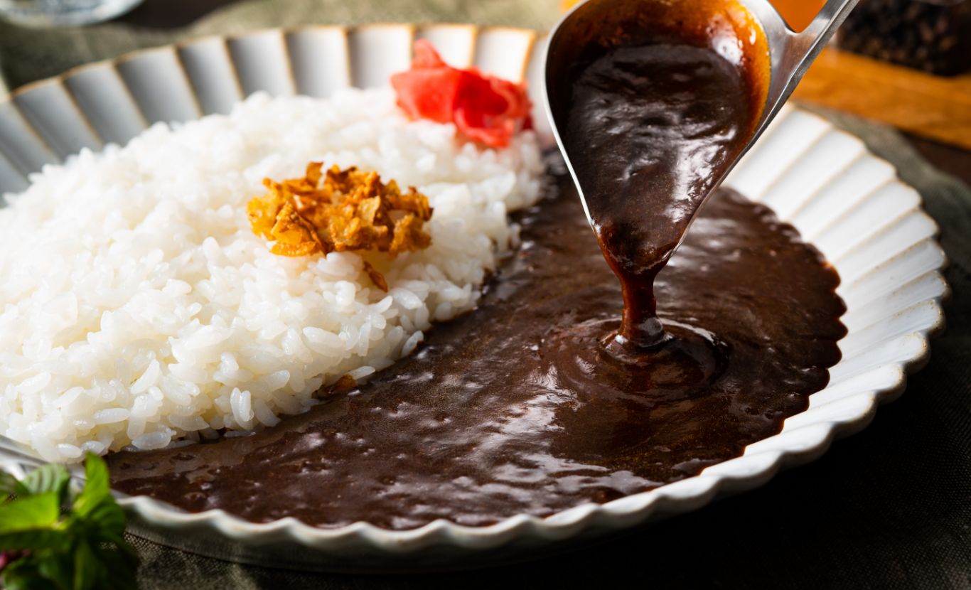 レトルト・ブラックカレー1箱