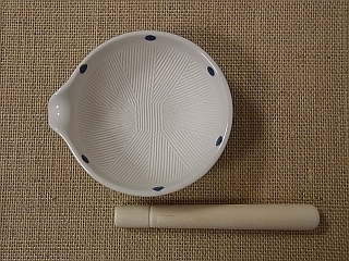 100均で買うべき“ごますり器”はコレ！3商品の仕上がりや使い勝手を比べてみたえんウチ