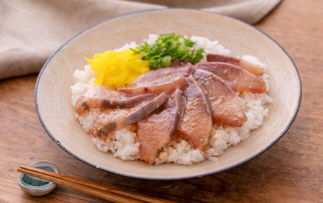 ぶりの香り漬け丼