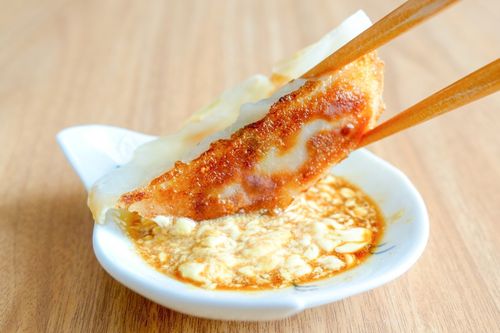 冷蔵庫に残ったアレ活用！ 餃子のタレでできる酢鶏