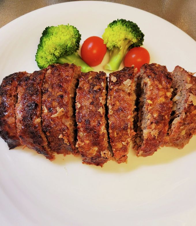 超簡単♪ジューシー♪型なしミートローフ