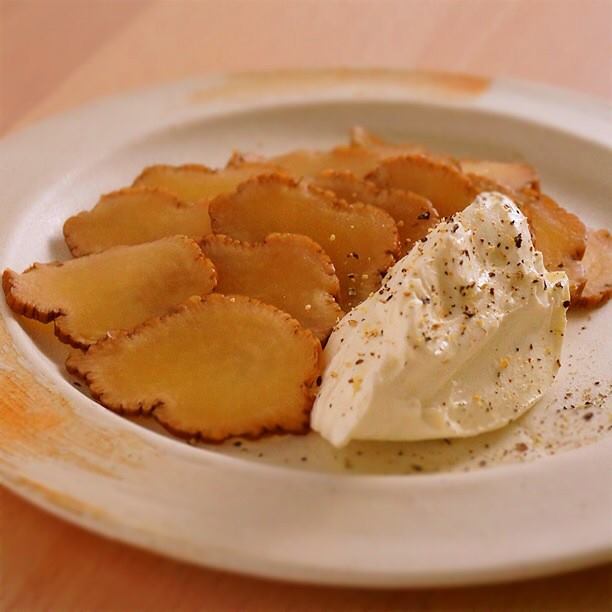 甘みとコクがたまらない！マスカルポーネチーズの特徴と簡単レシピエノテカ - ワインの読み物