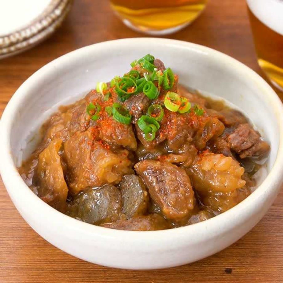 名古屋めし『豚もつのどて煮』レシピ：白ごはん.com