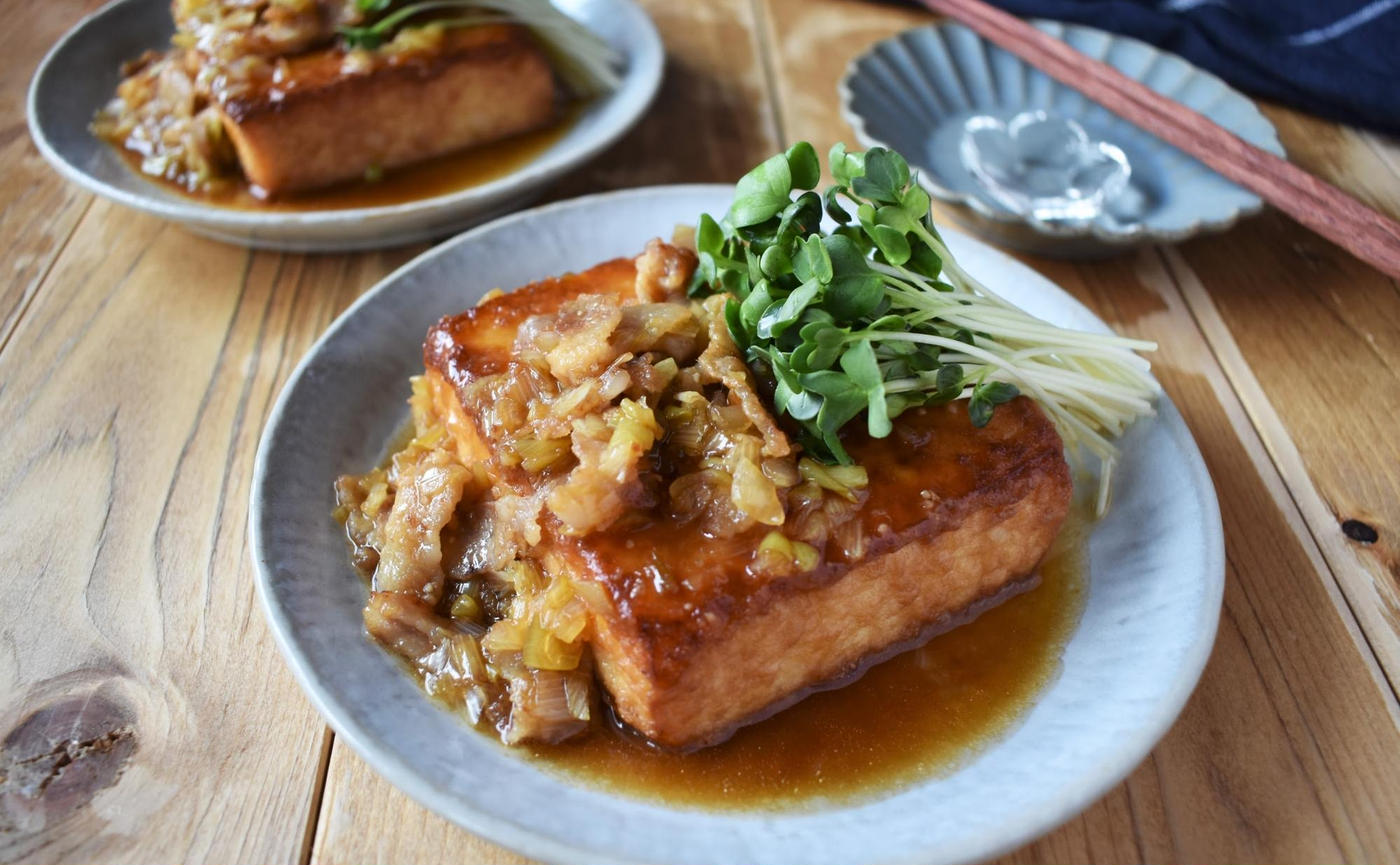 鶏もも肉を使ったボリューム満点💯 メインおかずレシピ特集 *ˊ˘ˋ* 🍗✨ ＊ どれも我が家の人気レシピだよー🏠🤍 詳しいレシピはNadiaをチェック🔍プロフィールのURLからも飛べます😘♪ ＊ ＊ 5月なんだかバタバタしてて、久しぶりの 投稿になっちゃったー🥹🥹 これからも