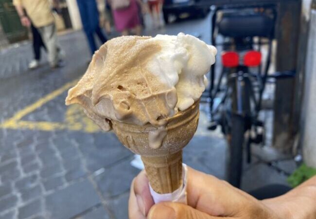 スペイン広場 - ローマのおすすめ観光地・名所現地を知り尽くしたガイドによる口コミ情報 トラベルコ