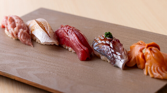 高級寿司屋の大将が怖くても許される納得理由 客には｢徹底的に尽くすのがいい｣の落とし穴外食東洋経済オンライン