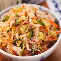 蒸し鶏ともやしの梅ポン酢和え