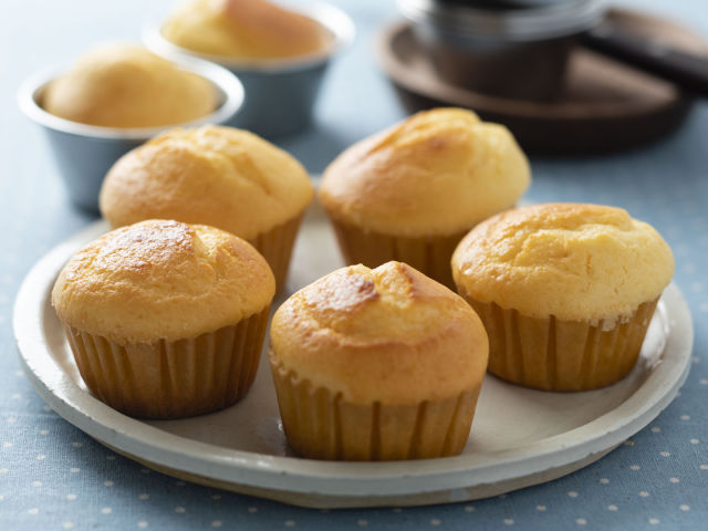 ノンバター♪ホットケーキミックスで簡単パインヨーグルトマフィン 献立レシピ