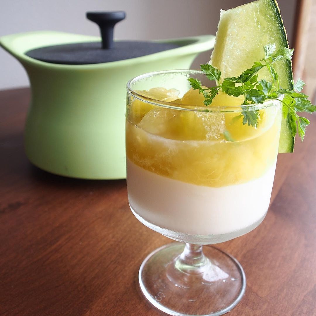 メロンは実は冷凍できる！？冷凍方法と保存期間、活用レシピを解説！ - 急速冷凍機の厳選比較サイト「春夏秋凍」