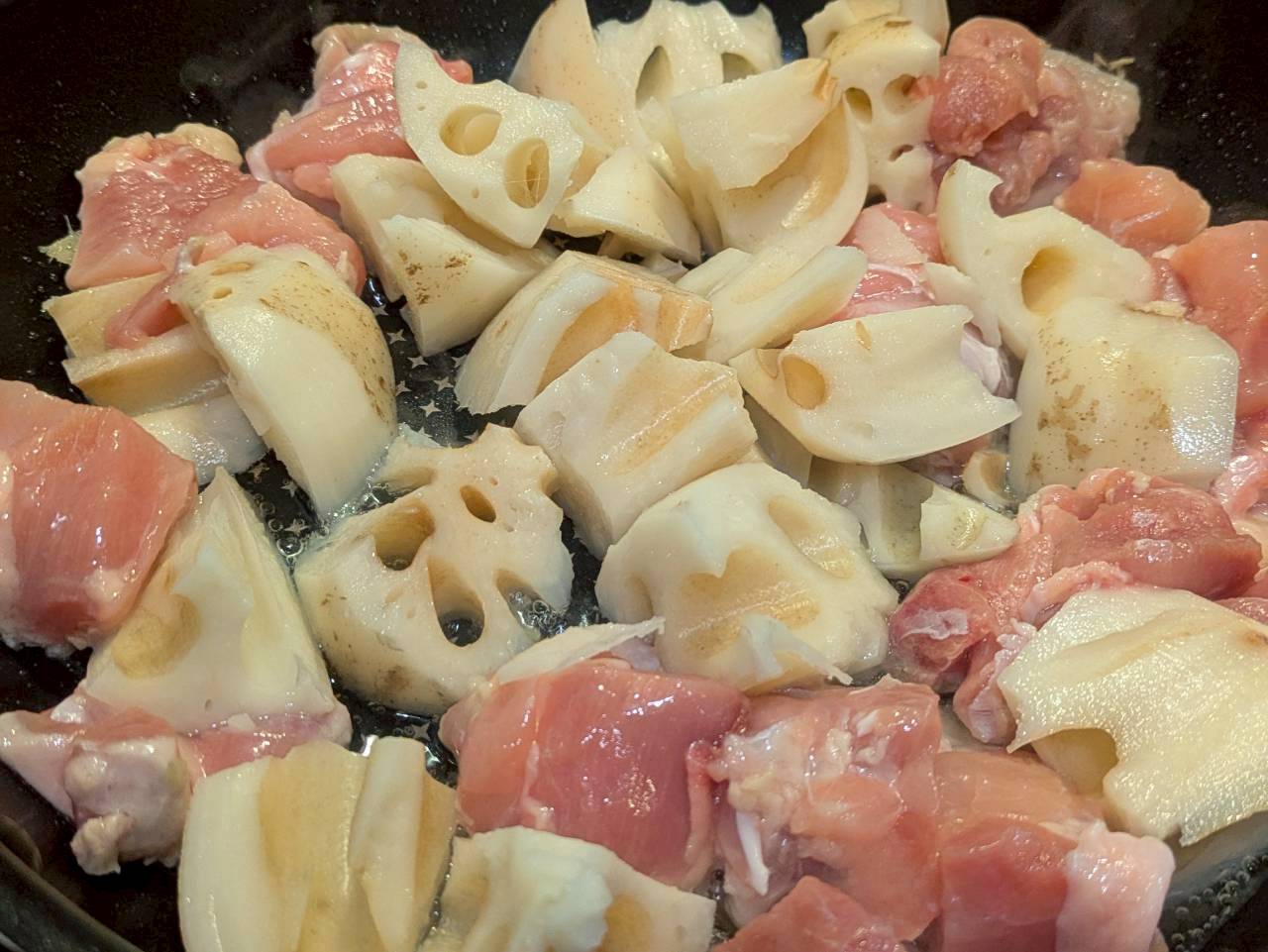 運命の出会い!? シャキトロ食感のれんこんカレー – Currytion