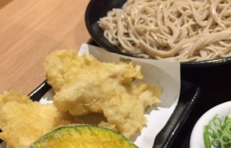 あかさたな寿限無亭 京風ラーメン、ちょぼ焼き 高島屋がなくなってしまう前に 久しぶりに母と外食 子供の頃一緒に食べた懐かしい味後何回一緒に食事に来られるだろうあかさたな寿限無亭あかさたなラーメンあっさりラーメン京風ラーメンちょぼ焼き岐阜