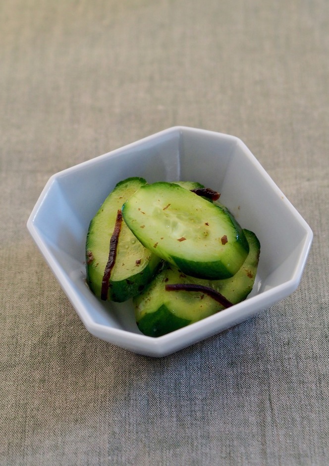 塩昆布ときゅうりの簡単漬物 by がーべら☆クックパッド簡単おいしいみんなのレシピが392万品