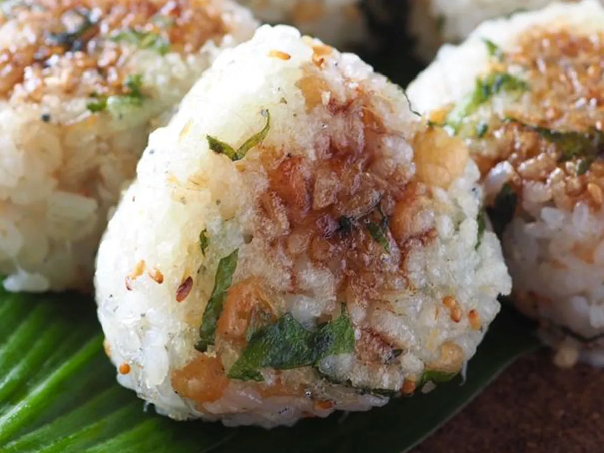 悪魔のおにぎりを「焼き」にしたら 罪な美味しさが止まらない！ おにころ簡単おにぎりレシピ- エキスパート - Yahoo!ニュース