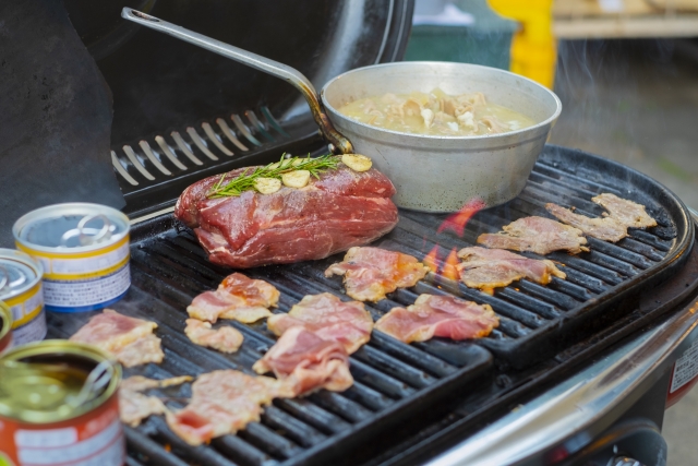 キャンプのまったりタイムにピッタリ！ 缶詰でできる初心者にオススメ簡単おつまみコラム MOTA