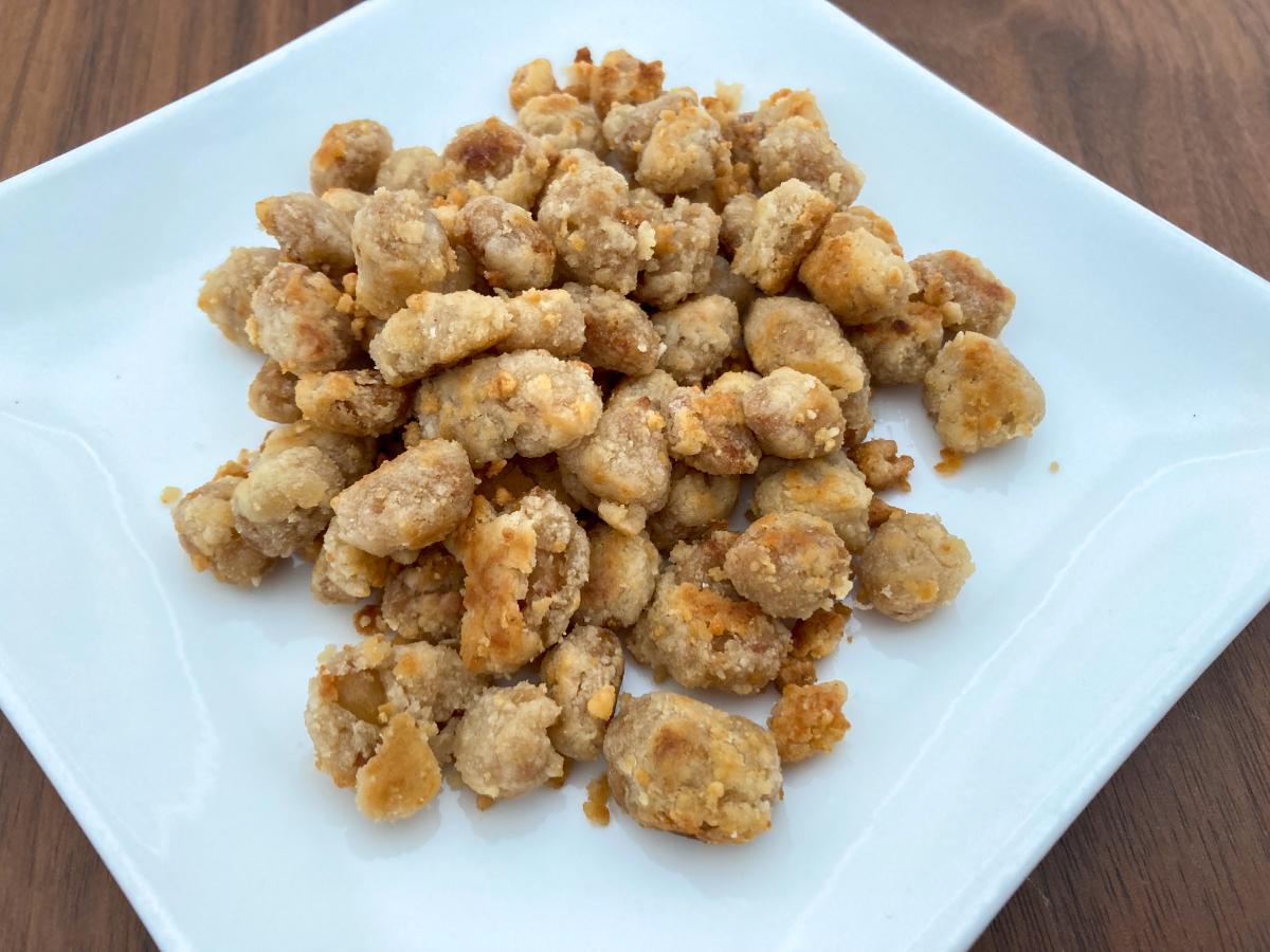 Amazon.co.jp: おつまみ納豆 50g 国産納豆 ノンフライ フリーズドライ 納豆の栄養まるごと手軽につまめる サクサク食感がやみつき 乾燥 納豆 お菓子 干し納豆 スナック おやつ 無添加 豆菓子プレーン: 食品・飲料・お酒