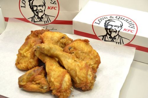 楽天市場shinanoya - 唐揚げvsフライドチキン：クリスマスに選ぶべきはどっち？驚きの違いとは