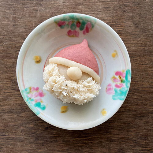 冬の訪れを感じる雪の結晶の練り切り作り