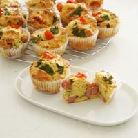 アイデア次第でひと口&華やかレシピがいっぱい！“一品持ち寄り”パーティーのすすめ♪キナリノ