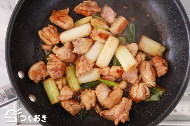 鶏もも肉のコロコロ甘辛炒め✩
