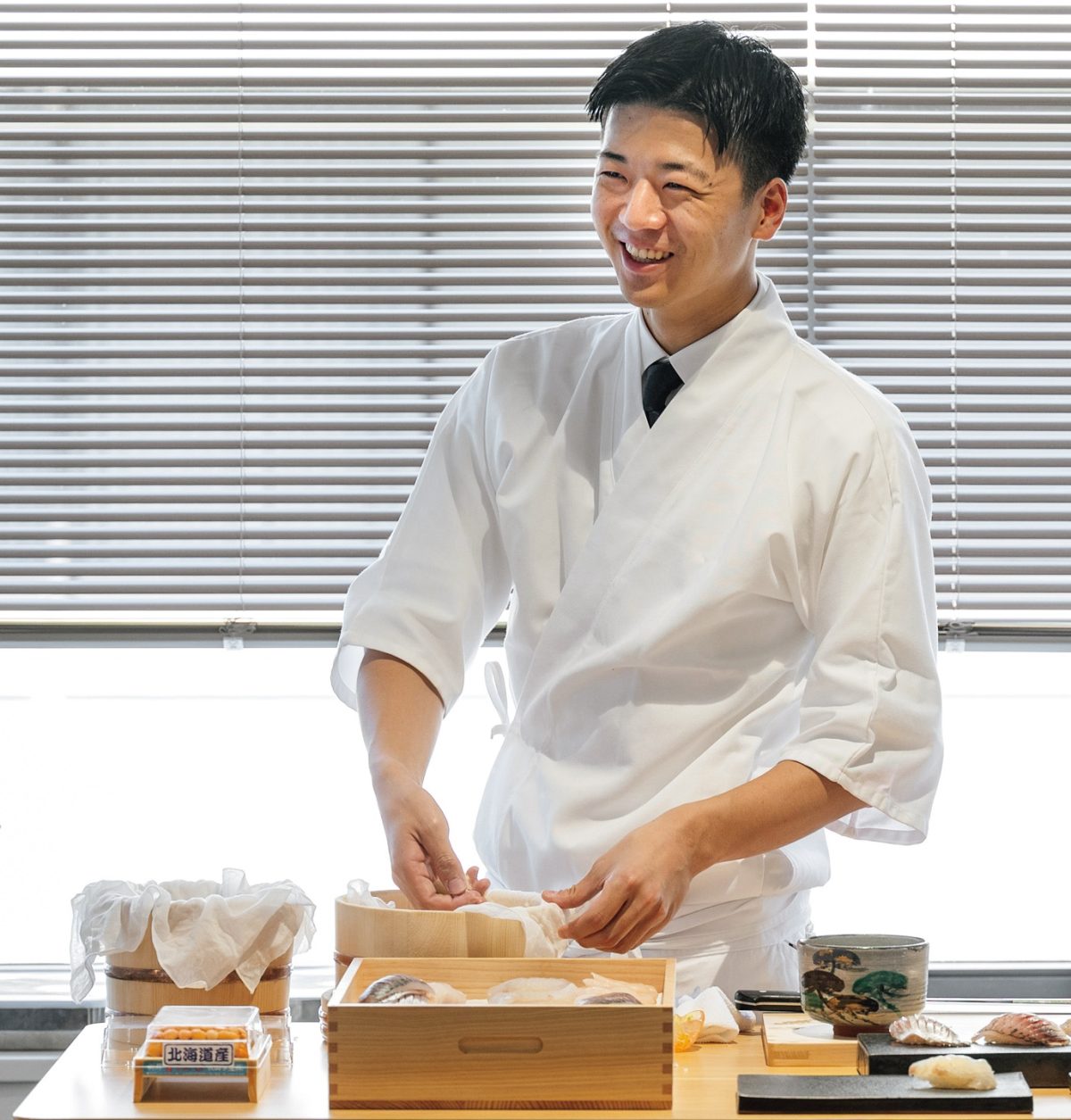 ミシュラン2つ星の寿司屋「鮨銀座おのでら NewYork」で活躍するニューヨークの寿司職人を紹介！世界にも認められた「和食」文化の極意を徹底解剖！？- グルメクールジャパンビデオ日本の観光・旅行・グルメ・面白情報をまとめた動画キュレーションサイト「COOL JAPAN