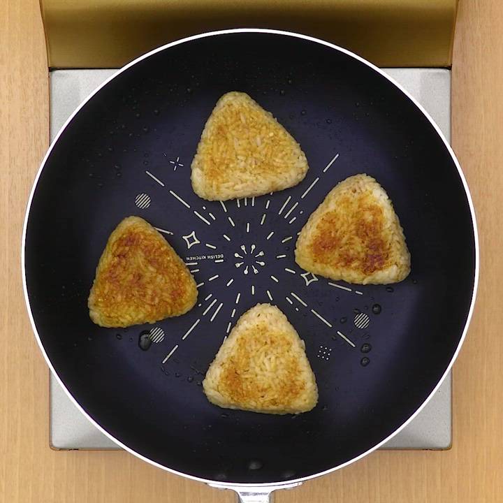 めんつゆで簡単！焼きおにぎり