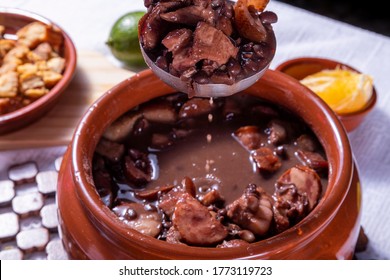 フェイジョアーダパスタ