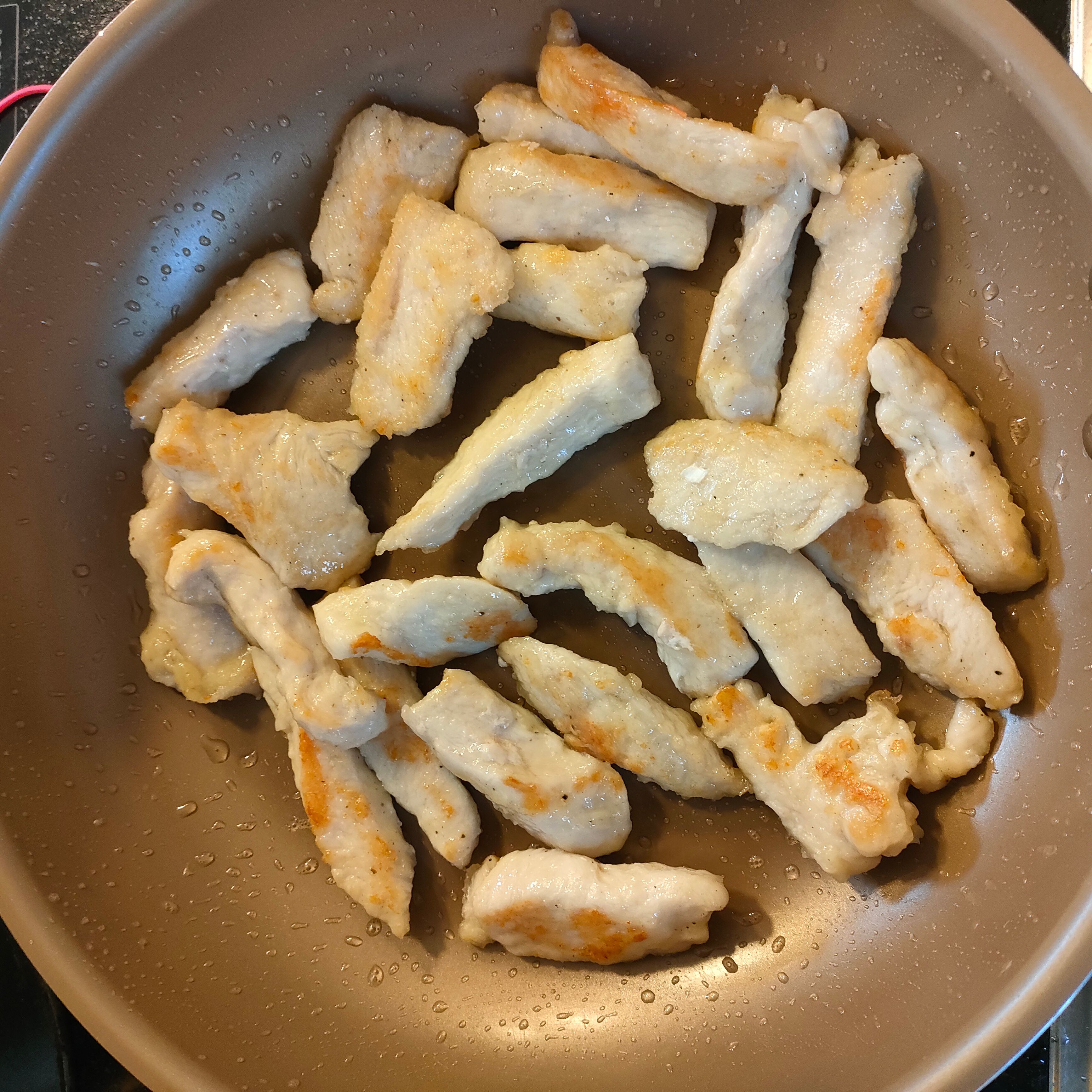 焼肉のたれで＊鶏胸肉のてりマヨ焼き