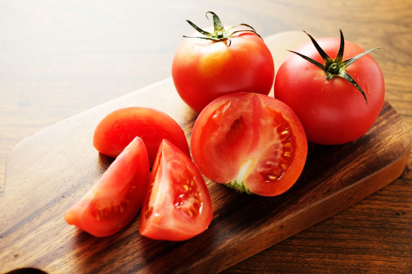 トマトのおつまみ 疲れた体がよろこぶ！ 栄養たっぷりでジューシーなベジつまみ