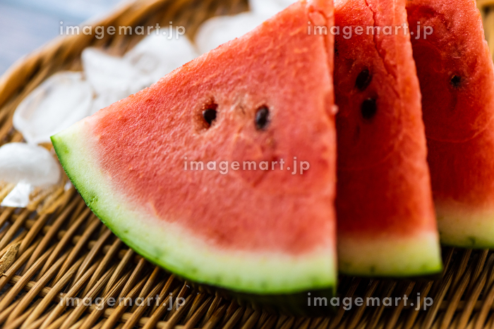 スイカ まるごと のイラスト商用OKの無料イラスト素材サイト ツカッテ