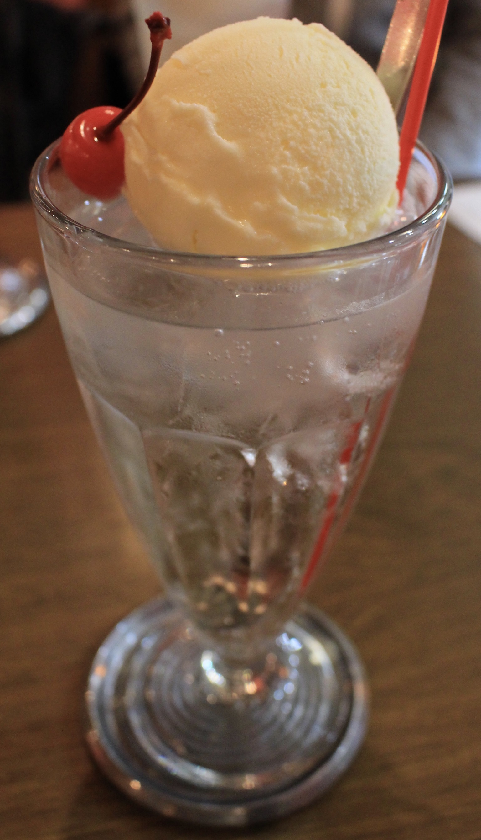 吸い込まれそうな「空色のクリームソーダ」 世界一美しい透明スイーツレシピ 2画像8 8- レタスクラブ