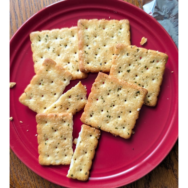 こういう地味ウマおやつがイイ！ 業スー『フォレストクラッカー サラダ味』のやさしい甘みと香ばしさはみんなが好きなやつmitok ミトク