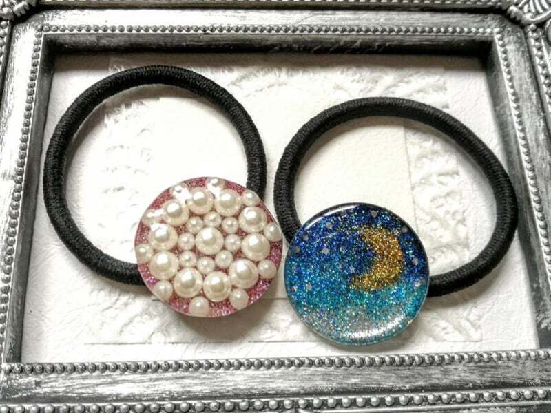 ポンポンヘアゴムの作り方 100均DIY 毛糸で簡単かわいいヘアゴムをハンドメイド