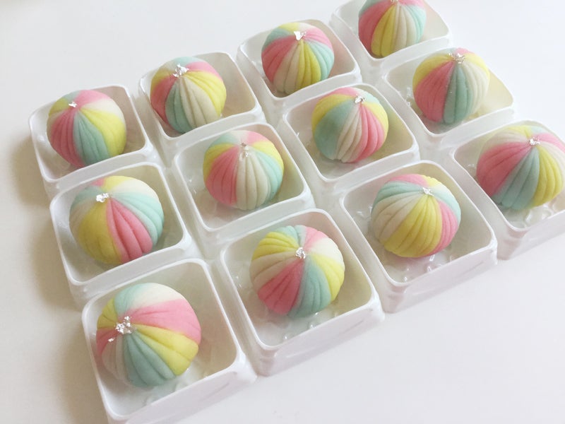 練りきりでつくった「夏椿」 - 妖精たちがお茶を飲みにきたら